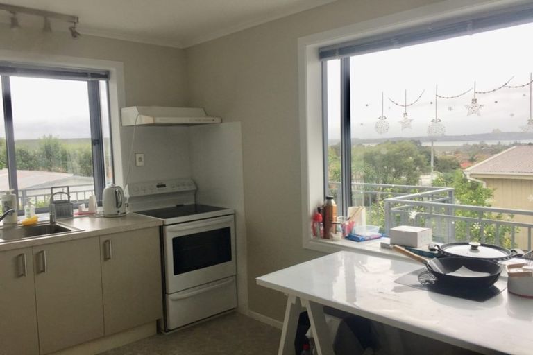 Photo of property in 192 Royal Road, Massey, Auckland, 0614