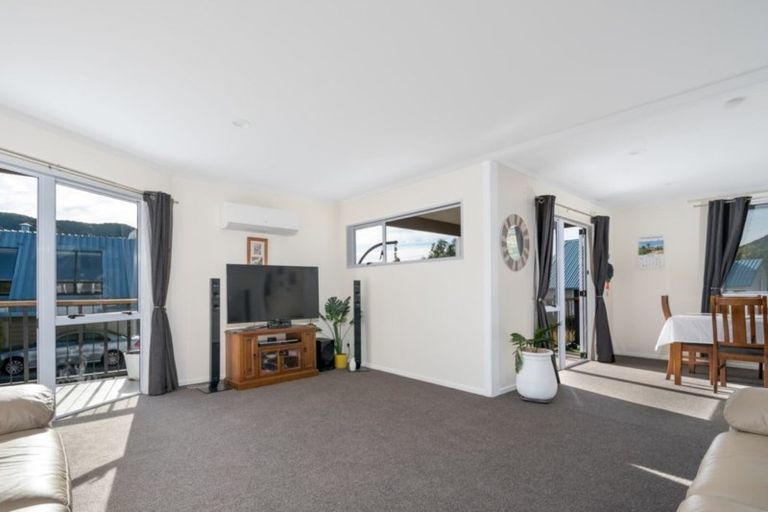 Photo of property in 289 Waikawa Road, Waikawa, Picton, 7220