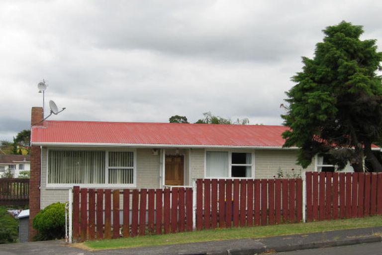Photo of property in 21 Addison Drive, Glendene, Auckland, 0602