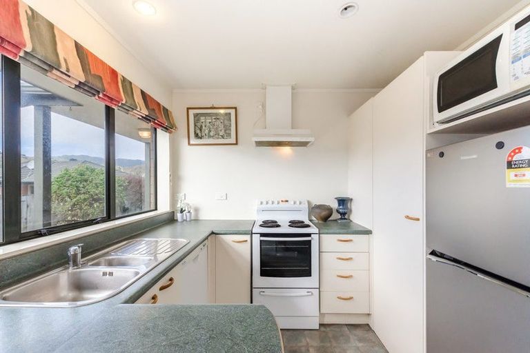 Photo of property in 37a Spackman Crescent, Paraparaumu, 5032
