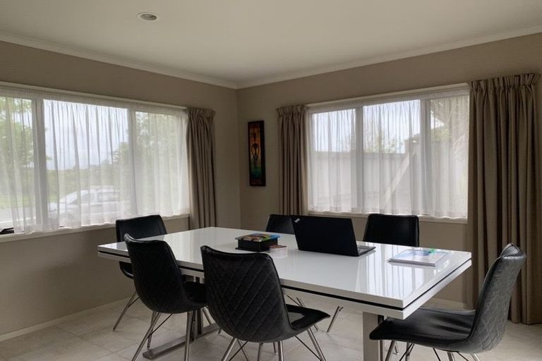 Photo of property in 58 Accent Drive, Flat Bush, Auckland, 2016