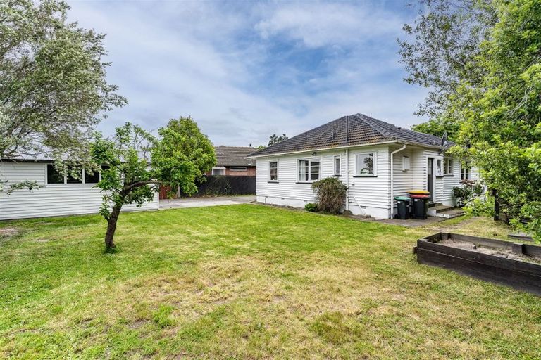 Photo of property in 21 Wayside Avenue, Burnside, Christchurch, 8053