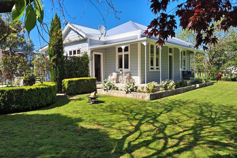 Photo of property in 201 Totaramahonga Road, Dannevirke, 4972