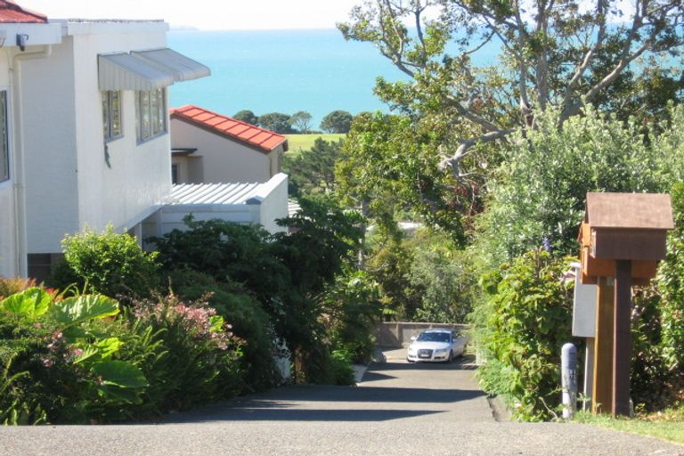 Photo of property in 2/56 Castor Bay Road, Castor Bay, Auckland, 0620