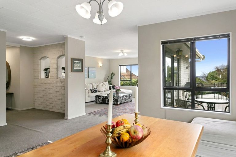 Photo of property in 2/10 Te Hepera Street, Waipahihi, Taupo, 3330