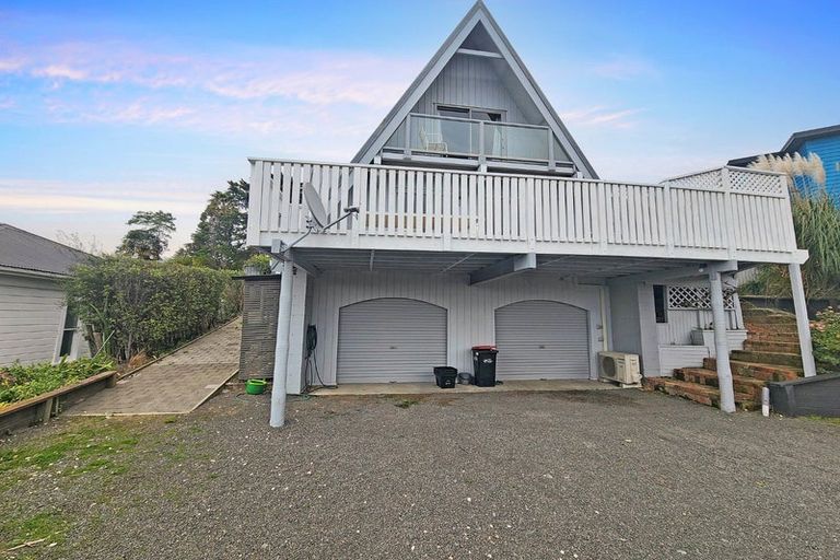 Photo of property in 6 Fitzroy Road, Bluff Hill, Napier, 4110