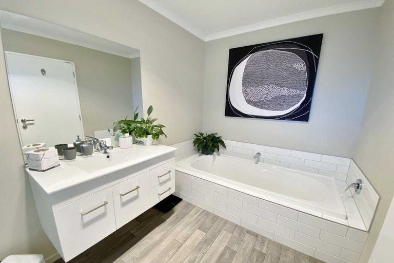 Photo of property in 35 Brancion Street, Halswell, Christchurch, 8025