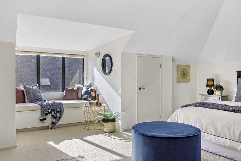 Photo of property in 7 Futuna Close, Karori, Wellington, 6012