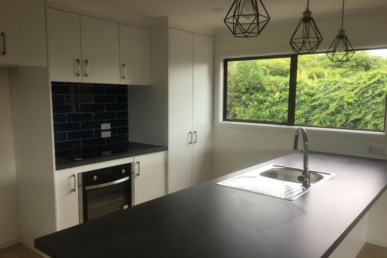 Photo of property in 21 Tennis Court Road, Raumati South, Paraparaumu, 5032