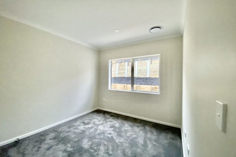 Photo of property in 110 Mcquoids Road, Flat Bush, Auckland, 2019