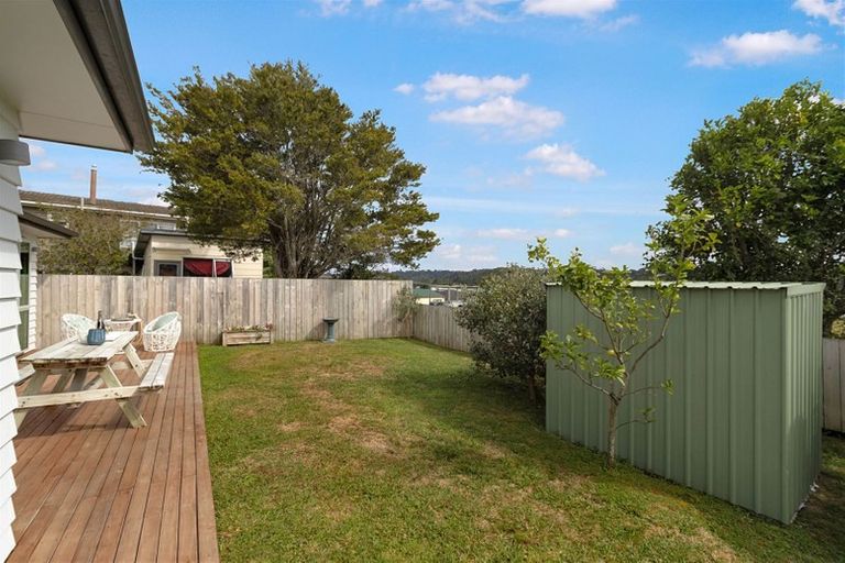 Photo of property in 38e Hetherington Road, Ranui, Auckland, 0612