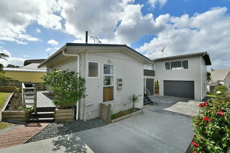 Photo of property in 26 Kawau View Road, Snells Beach, 0920