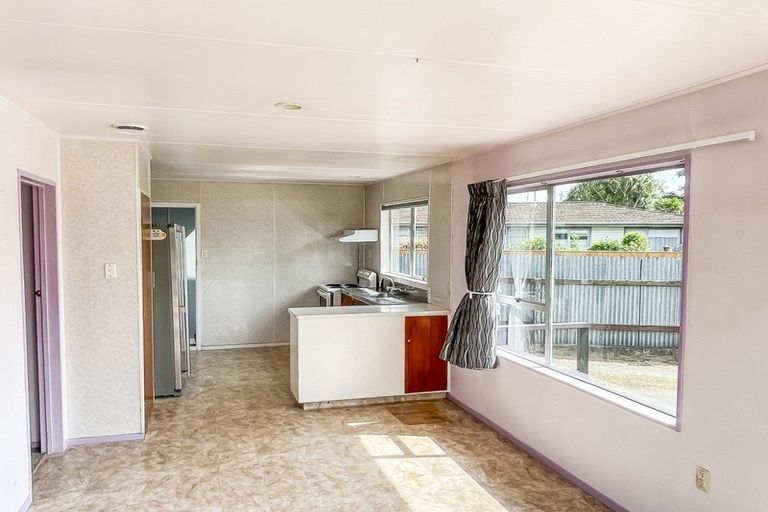 Photo of property in 38 Amberley Avenue, Westbrook, Palmerston North, 4412