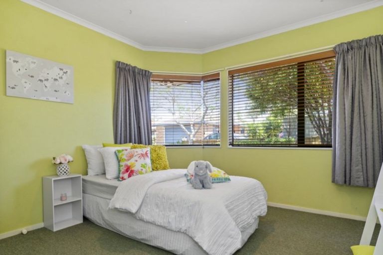 Photo of property in 6 Beachlands Place, Papamoa Beach, Papamoa, 3118