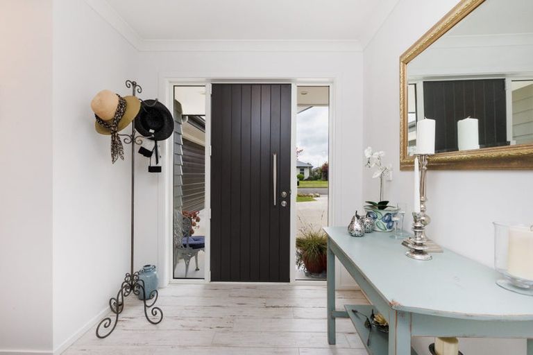 Photo of property in 10 Cherry Place, Maewa, Feilding, 4702