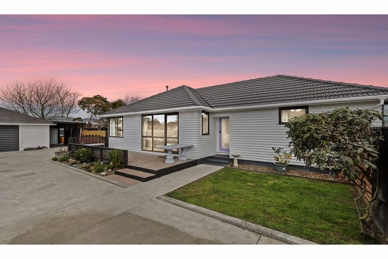 Photo of property in 18 Digby Place, Bromley, Christchurch, 8062
