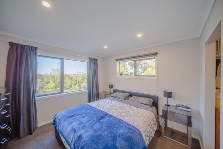 Photo of property in 5 Windsor Road, Waipawa, 4210