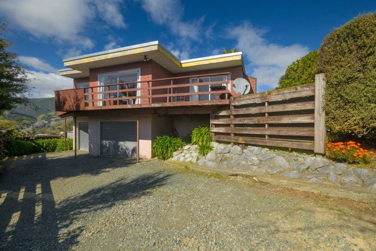 Photo of property in 64 Waterhouse Street, Enner Glynn, Nelson, 7011