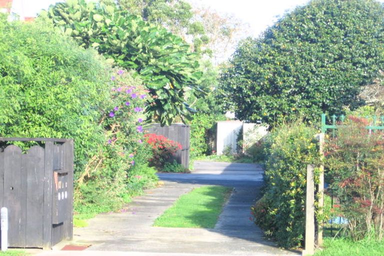 Photo of property in 187 Rangitoto Road, Papatoetoe, Auckland, 2025