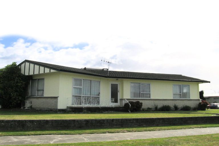 Photo of property in 2 Galway Street, Tamatea, Napier, 4112
