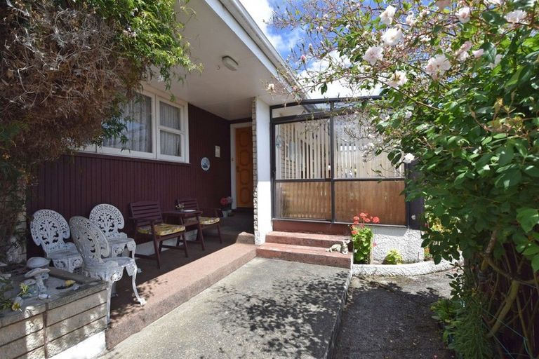 Photo of property in 8 Kinmont Crescent, Newfield, Invercargill, 9812