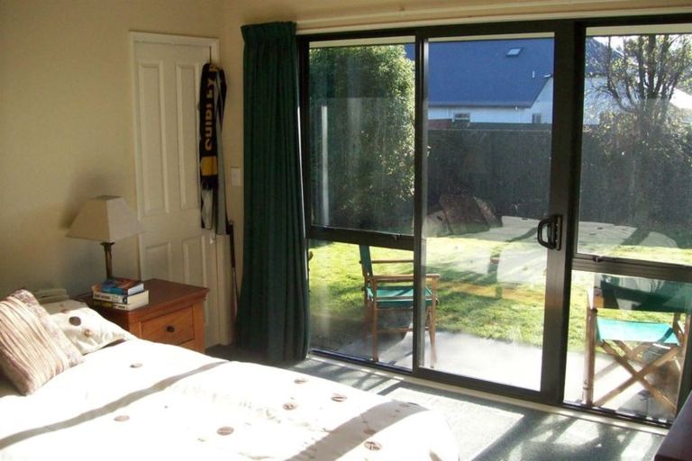 Photo of property in 15 Harrys Way, Redwood, Christchurch, 8051