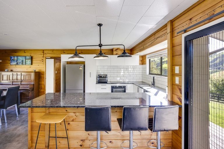 Photo of property in 863 Puketitiri Road, Puketapu, Napier, 4182