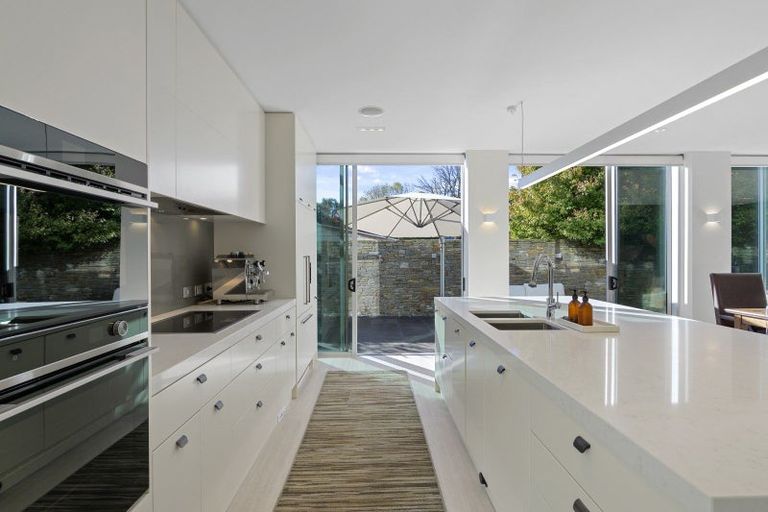 Photo of property in 21 Royds Street, Fendalton, Christchurch, 8014