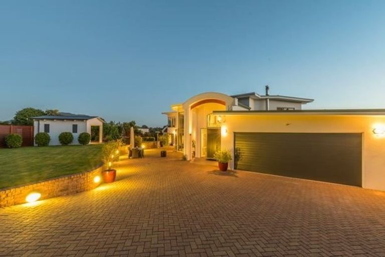Photo of property in 10 Belvedere Grove, Rangatira Park, Taupo, 3330
