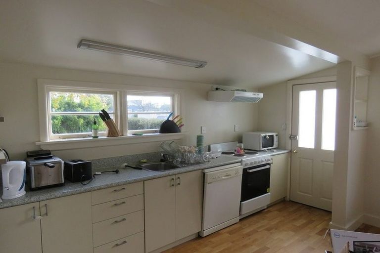 Photo of property in 71 Deans Avenue, Riccarton, Christchurch, 8011