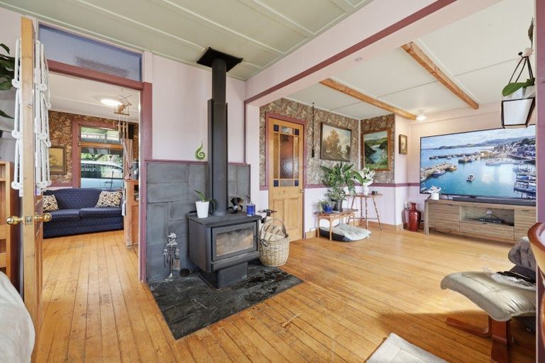 Photo of property in 15 Henry Street, Careys Bay, Port Chalmers, 9023