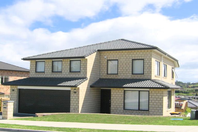 Photo of property in 20 Nimstedt Avenue, Oteha, Auckland, 0632