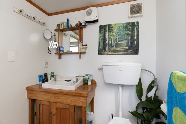 Photo of property in 52 Queens Road, Stepneyville, Nelson, 7010