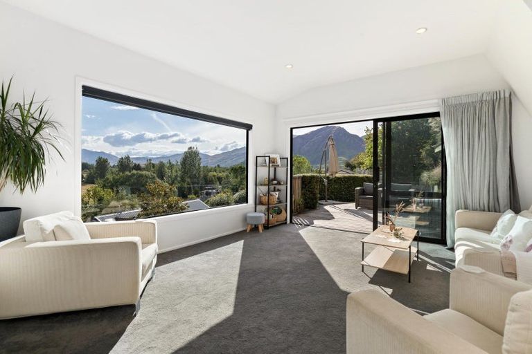 Photo of property in 73 Cotter Avenue, Arrowtown, 9302