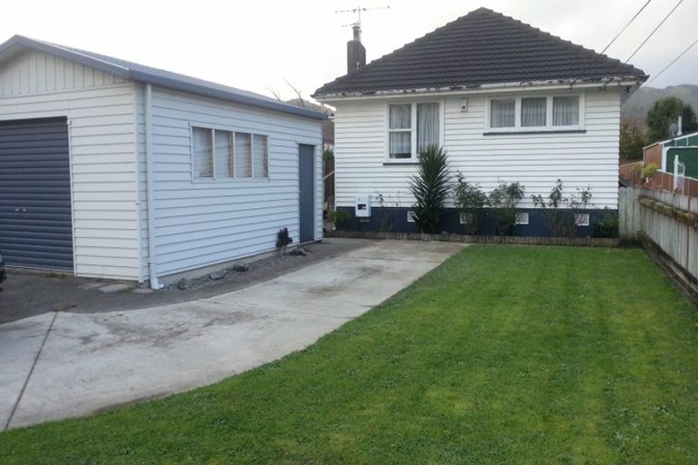 Photo of property in 12 Sheridan Crescent, Trentham, Upper Hutt, 5018