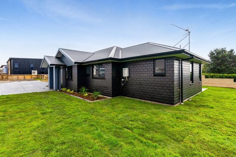 Photo of property in 9b James Drive, Bell Block, New Plymouth, 4312