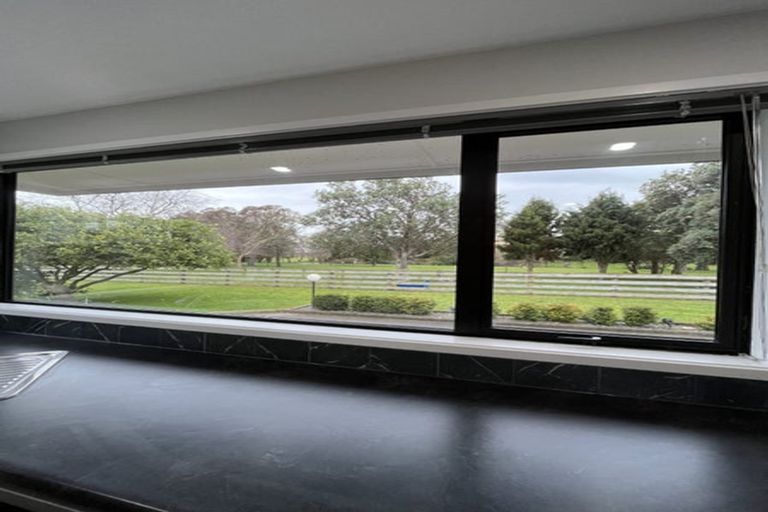 Photo of property in 729 Makerua Road, Tokomaru, Palmerston North, 4474