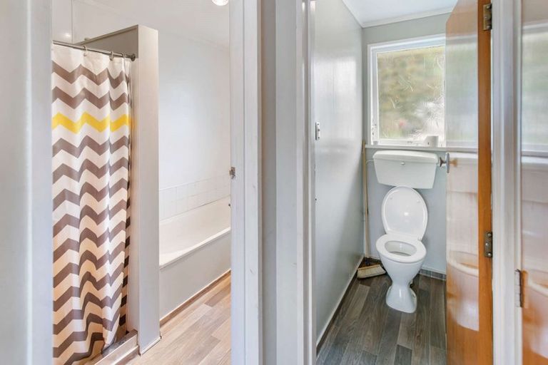 Photo of property in 46 Stillwater Place, Westbrook, Palmerston North, 4412