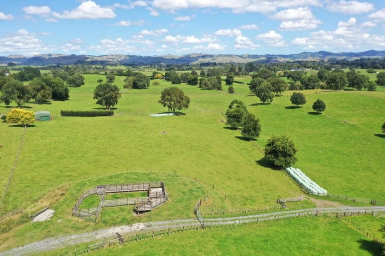 Photo of property in 103 Jury Road, Ngahinapouri, Hamilton, 3290