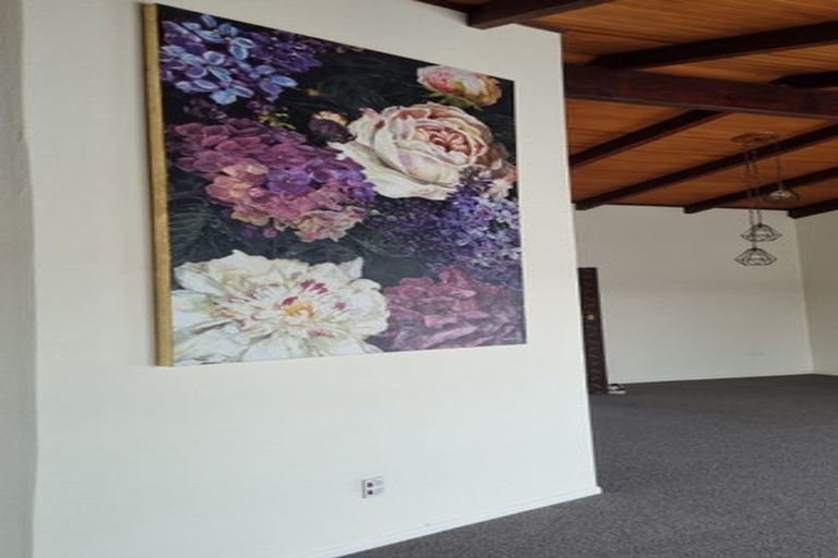 Photo of property in 31 Cranwell Street, Churton Park, Wellington, 6037