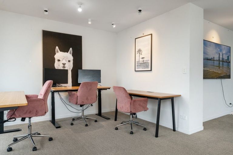 Photo of property in 1/30 Marine Parade, Mount Maunganui, 3116