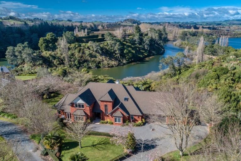 Photo of property in 352 Lake View Drive, Karapiro, Cambridge, 3494