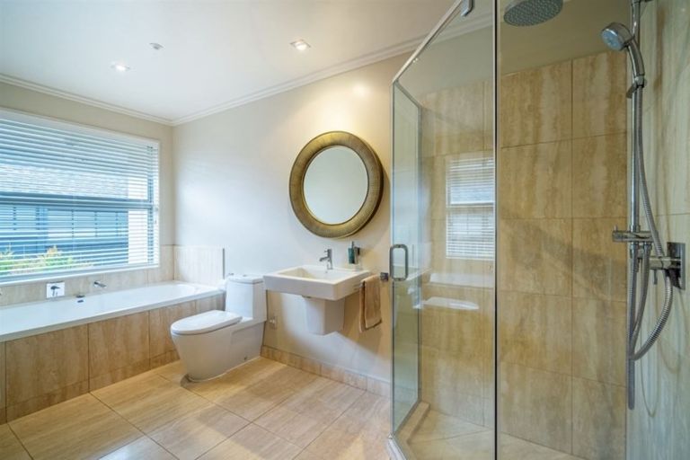 Photo of property in 109 Aberley Road, Schnapper Rock, Auckland, 0632