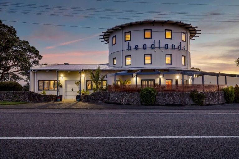 Photo of property in Headlands Opunake, 32 Fox Street, Opunake, 4616