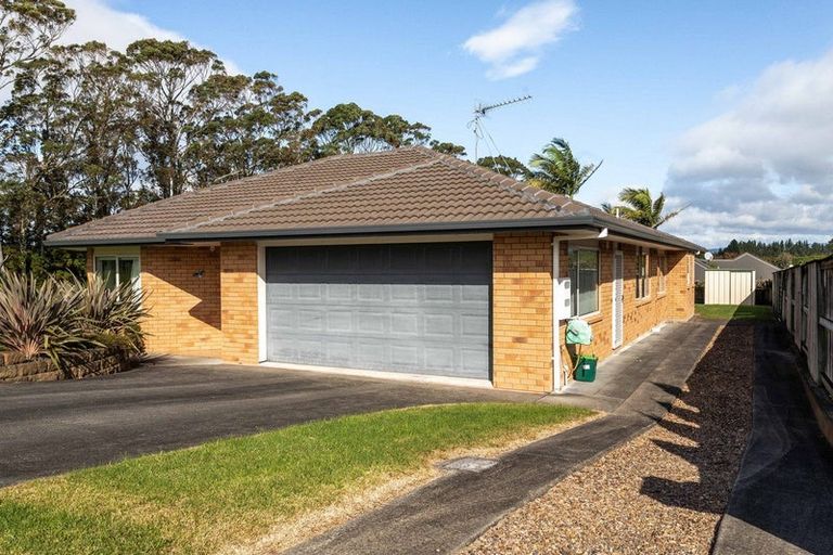 Photo of property in 10 Reabrook Place, Katikati, 3129