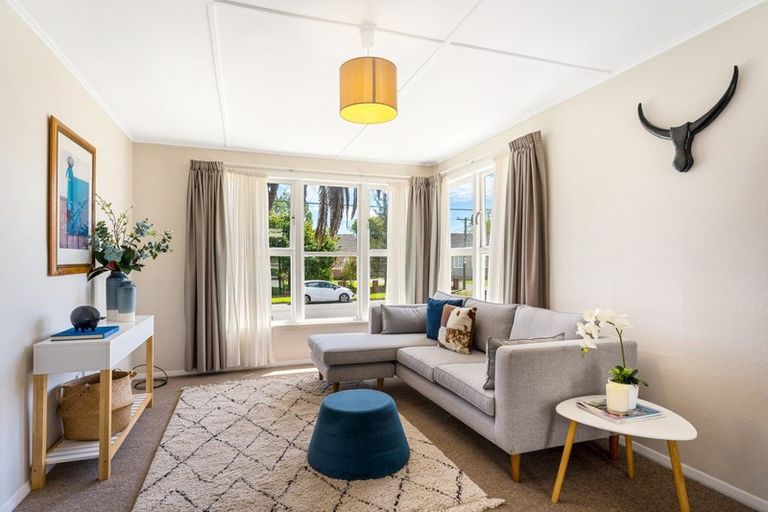 Photo of property in 200 Waddington Drive, Naenae, Lower Hutt, 5011