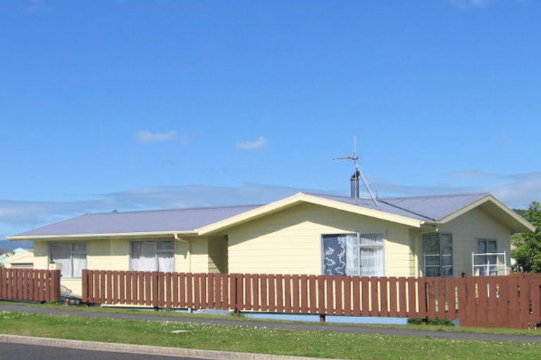 Photo of property in 16 Savage Road, Waihi, 3610