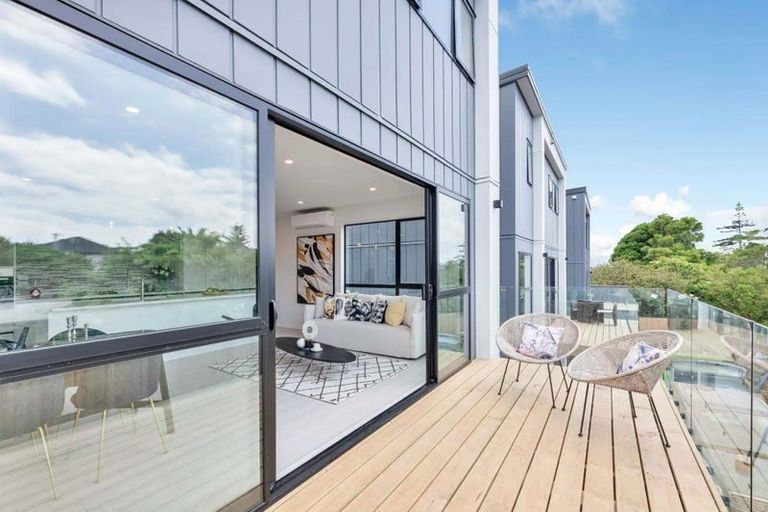 Photo of property in 14b Firth Road, Torbay, Auckland, 0630