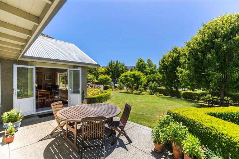 Photo of property in 33 Ferry Hill Drive, Lower Shotover, Queenstown, 9371