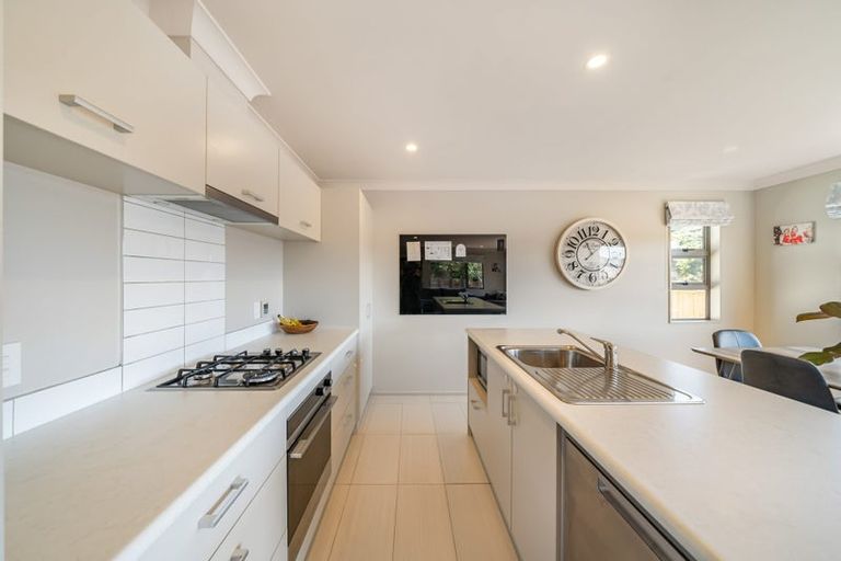 Photo of property in 19 Moonsail Drive, Whitby, Porirua, 5024